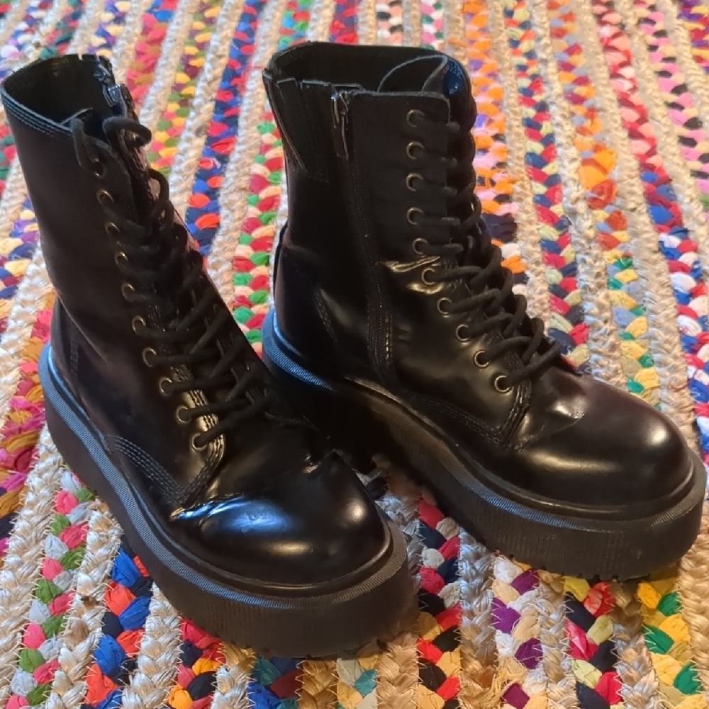 Jeffrey Campbell Sopas Black Platform Combat Boots